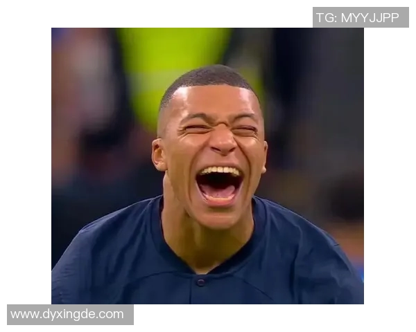 长发帅气足球明星表情包合集展现他们的魅力与风采